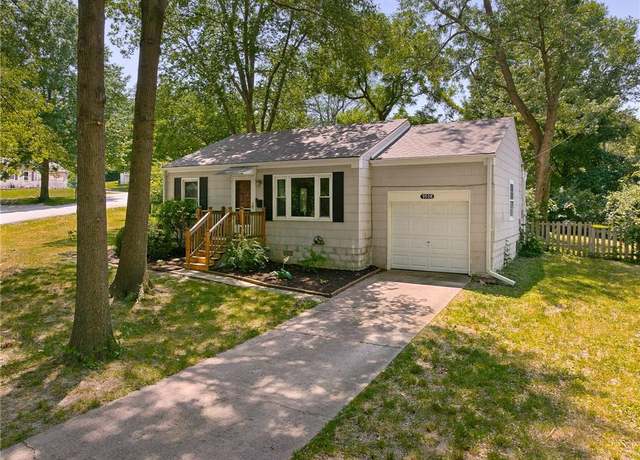 Property at 9508 Mcgee St, Kansas City, MO 64114, 2 beds, 1 bath