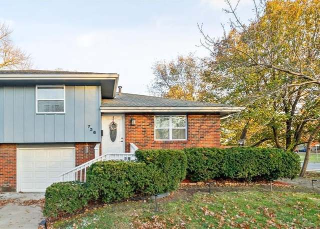 Property at 726 S Ridgeview Rd, Olathe, KS 66061, 2 beds, 1 bath