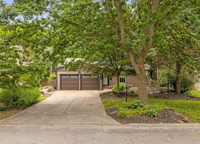 Property at 7819 Falmouth St, Prairie Village, KS 66208, 4 beds, 2.5 baths