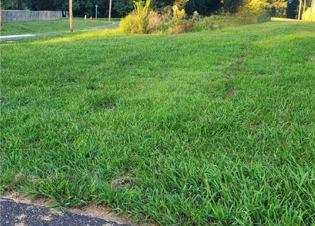 Property at 800 Bridge St, Sweet Springs, MO 65351