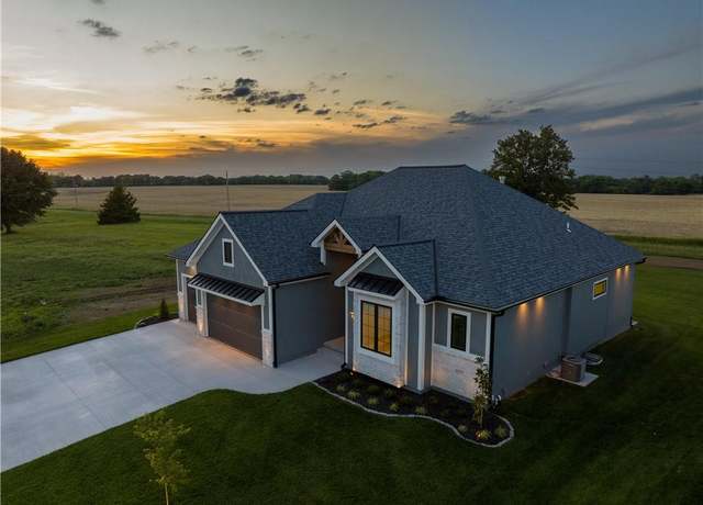 Property at 12 Red Fox Cir, Lake Winnebago, MO 64034, 4 beds, 3 baths