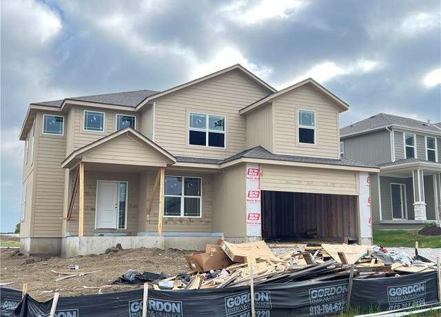 Property at 18977 W 169th Pl, Olathe, KS 66062, 4 beds, 3.5 baths