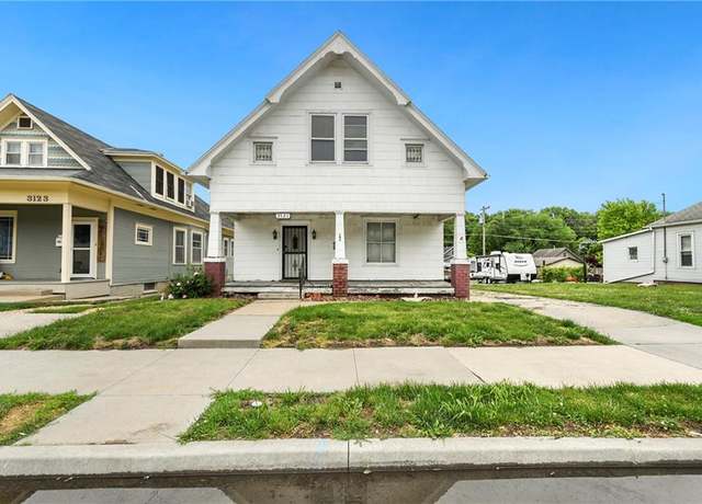 Property at 3121 & 3119 Saint Joseph Ave, St Joseph, MO 64505, 3 beds, 2 baths