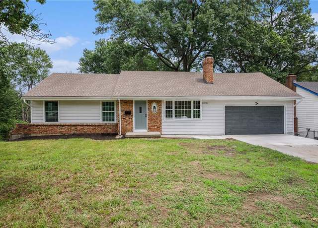 Property at 10701 Grandview Rd, Kansas City, MO 64137, 4 beds, 3 baths