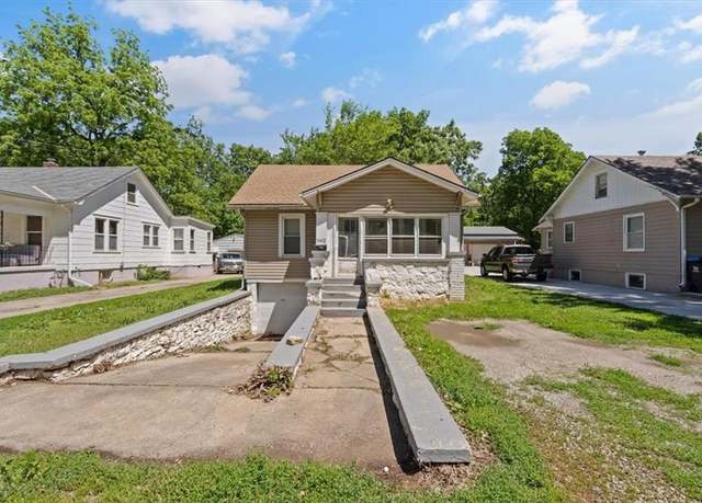 Property at 11412 E 20th St S, Independence, MO 64052, 2 beds, 1 bath