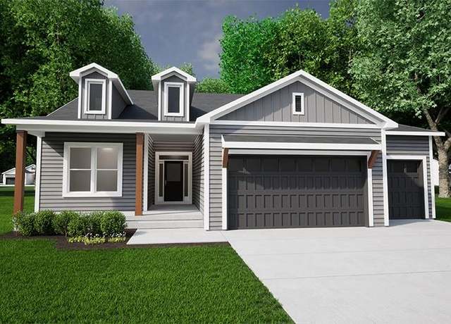 Property at 4532 SW Berkshire Dr, Lee's Summit, MO 64083, 5 beds, 3 baths