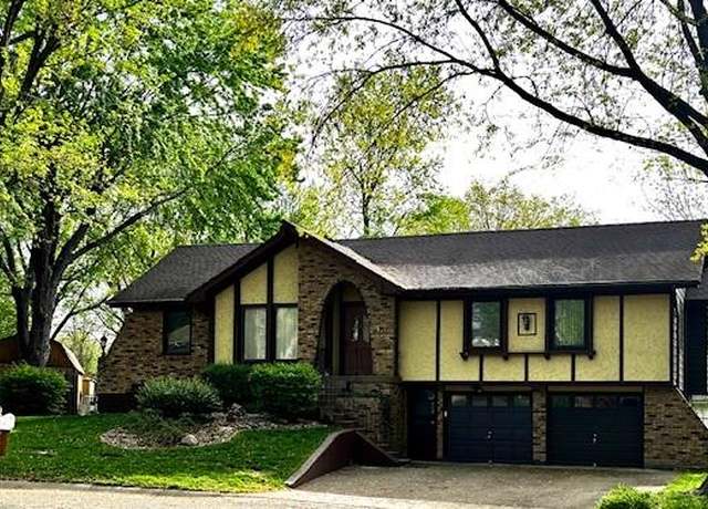 Property at 2907 Taylor Dr, Independence, MO 64055, 3 beds, 2 baths