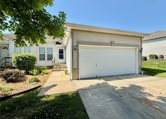 Property at 11909 E 85th St, Raytown, MO 64138, 3 beds, 3 baths