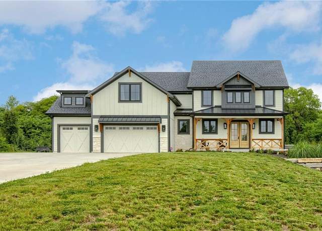Property at 8422 NE 147th St, Liberty, MO 64068, 6 beds, 4.5 baths