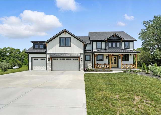 Property at 8422 NE 147th St, Liberty, MO 64068, 6 beds, 4.5 baths