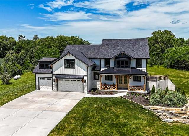 Property at 8422 NE 147th St, Liberty, MO 64068, 6 beds, 4.5 baths