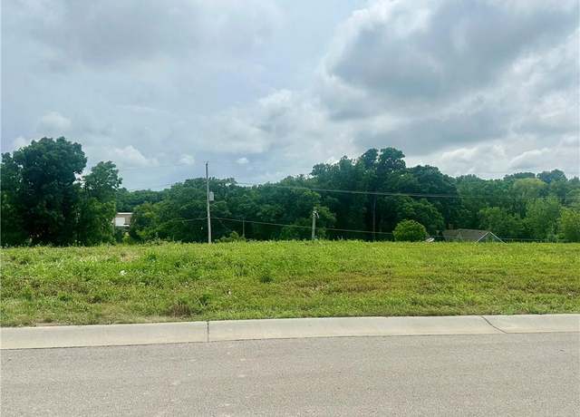 Property at 13835 NW 70th St, Parkville, MO 64152