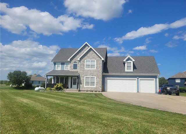 Property at 30994 W 98th St, De Soto, KS 66018, 4 beds, 3.5 baths