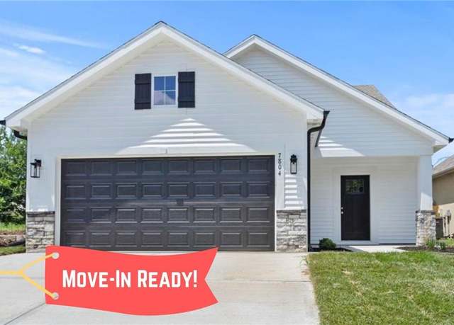 Property at 7812 122nd St, Kansas City, MO 64163, 4 beds, 2.5 baths
