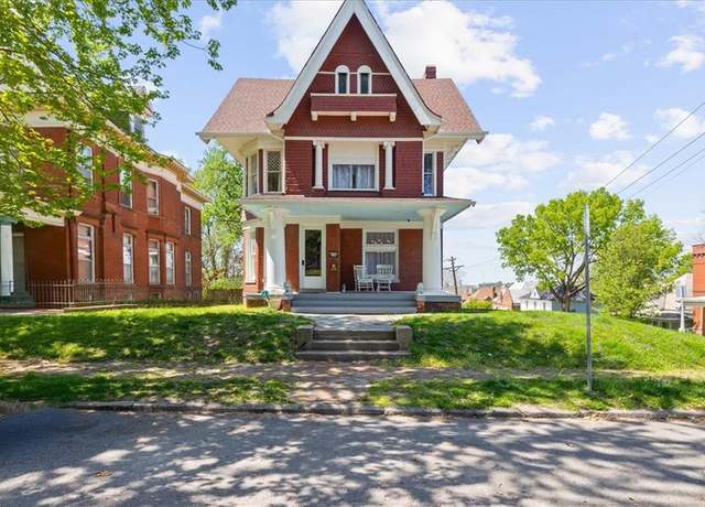 Property at 104 S 15th St, St Joseph, MO 64501, 5 beds, 2.5 baths