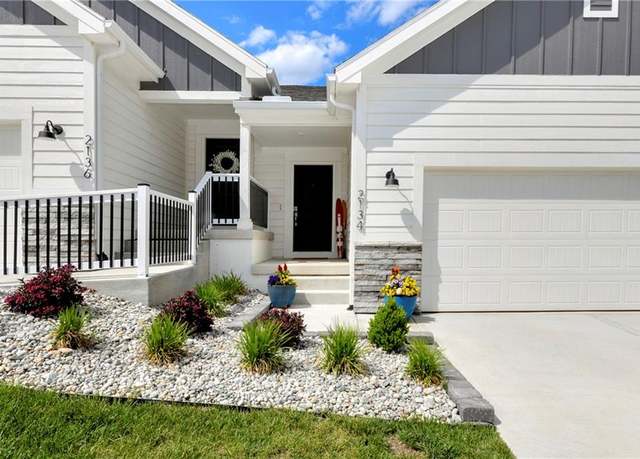 Property at 2134 SW Osage Dr, Lee's Summit, MO 64082, 2 beds, 2 baths