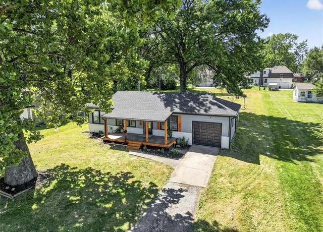 Property at 7600 Woodson Rd, Raytown, MO 64138, 3 beds, 2 baths