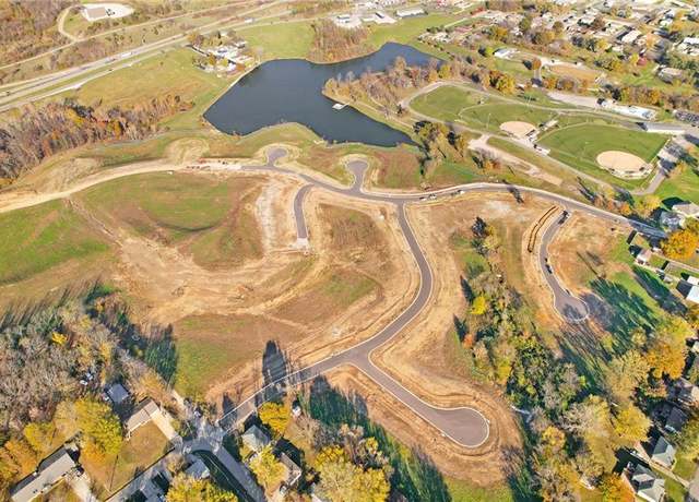 Property at 2 Lake View Rd, Odessa, MO 64076