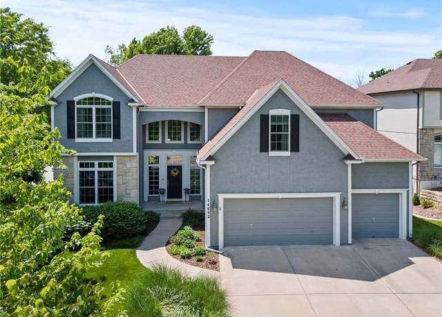 Property at 14692 S Garnett St, Olathe, KS 66062, 4 beds, 3.5 baths