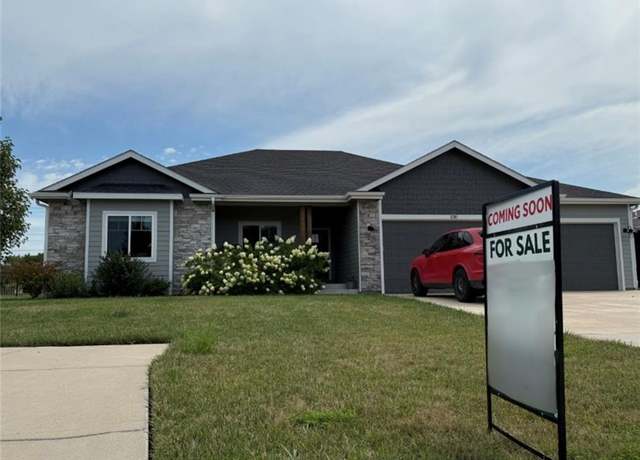 Property at 1210 Adam Ct, Ottawa, KS 66067, 5 beds, 3 baths