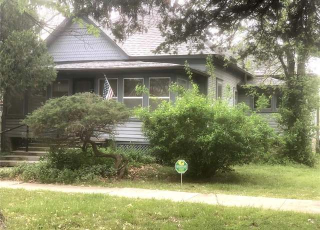 Property at 415 S 8th St, Independence, KS 67301, 3 beds, 1 bath