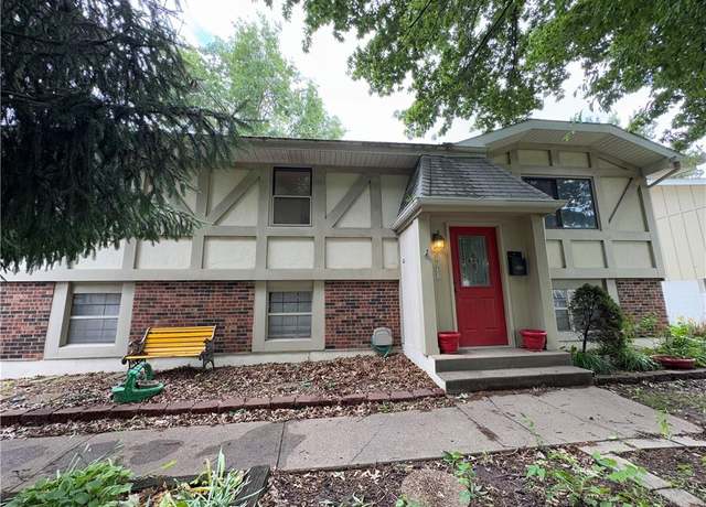 Property at 6705 E 140th Pl, Grandview, MO 64030, 3 beds, 2 baths