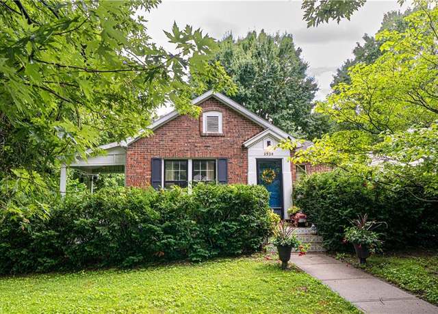 Property at 2528 Union St, St Joseph, MO 64506, 3 beds, 1.5 baths