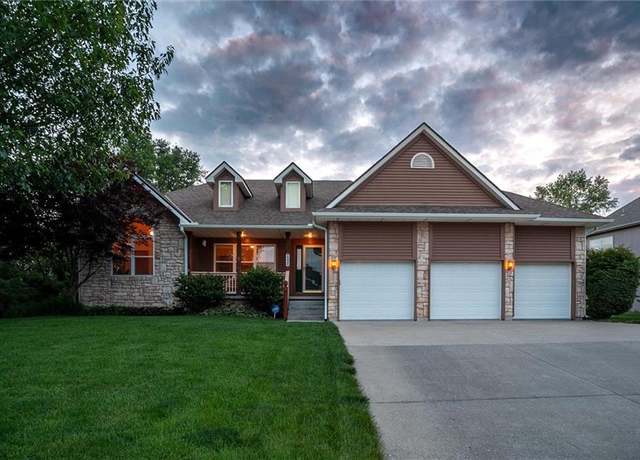 Property at 15625 NW 130th St, Platte City, MO 64079, 3 beds, 3.5 baths
