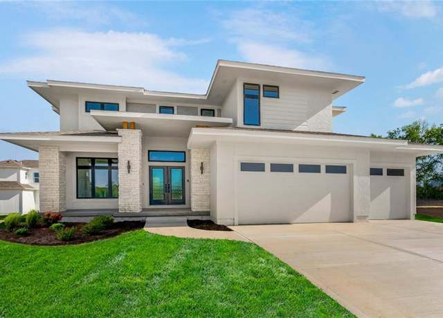 Property at 18251 W 168th Ter, Olathe, KS 66026, 5 beds, 4 baths