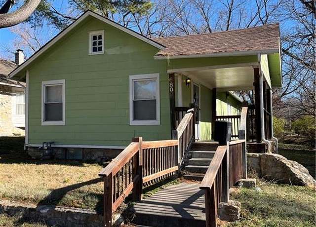 Property at 6809 Bales Ave, Kansas City, MO 64132, 3 beds, 2 baths