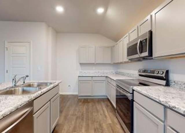 Property at 517 N Persimmon St, Gardner, KS 66030, 4 beds, 2 baths