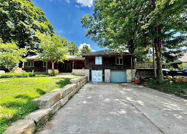 Property at 717 S 53rd St, Kansas City, KS 66106, 3 beds, 3.5 baths