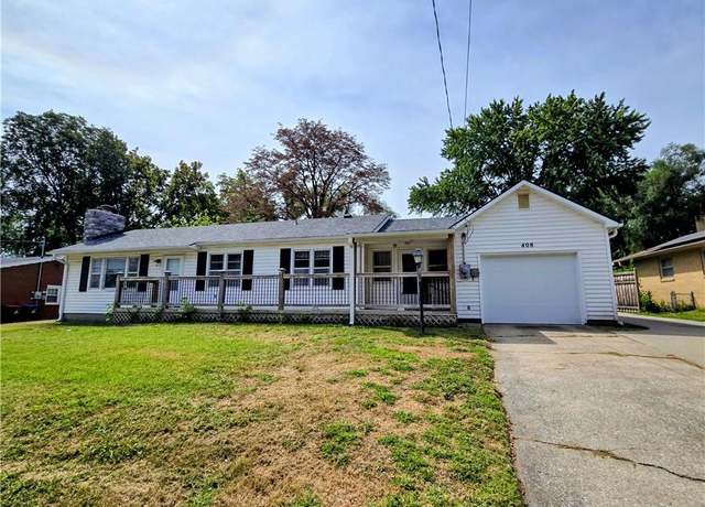 Property at 408 E Gay St, Warrensburg, MO 64093, 3 beds, 2 baths