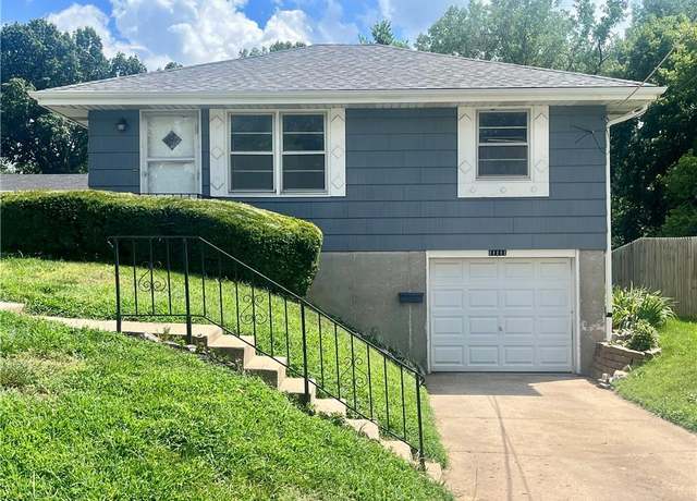 Property at 11111 Lake St, Sugar Creek, MO 64054, 2 beds, 2 baths