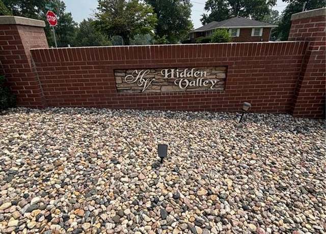 Property at 2607 Ashmat Ln, St Joseph, MO 64506