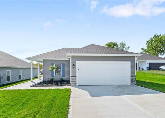 Property at 12209 N Rhode Ct, Kansas City, MO 64163, 3 beds, 2 baths