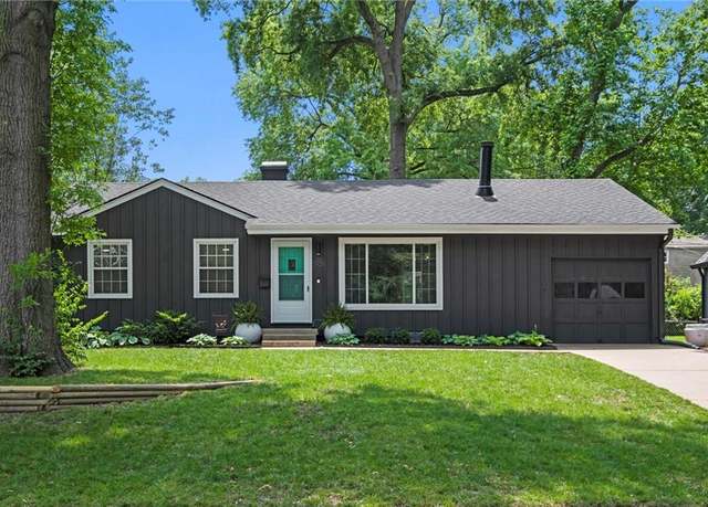 Property at 5931 W 76th St, Prairie Village, KS 66208, 4 beds, 2 baths