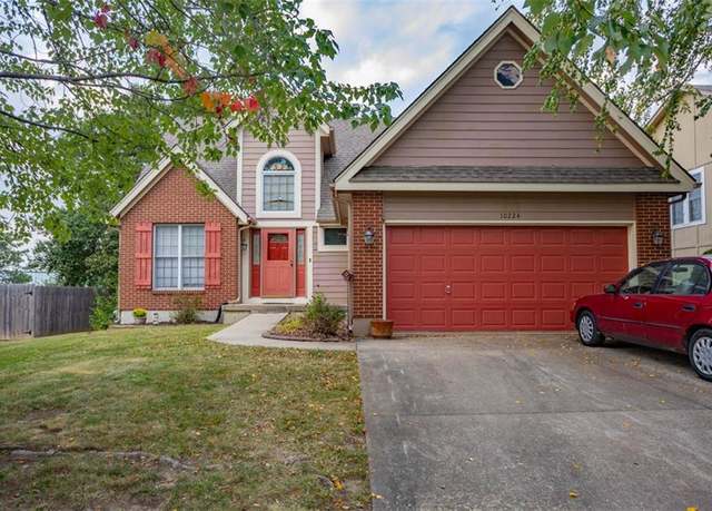 Property at 10224 Webster Ave, Kansas City, KS 66109, 3 beds, 2.5 baths