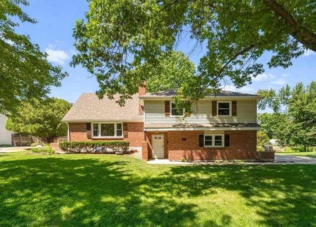 Property at 8204 Tomahawk Rd, Prairie Village, KS 66208, 5 beds, 3.5 baths