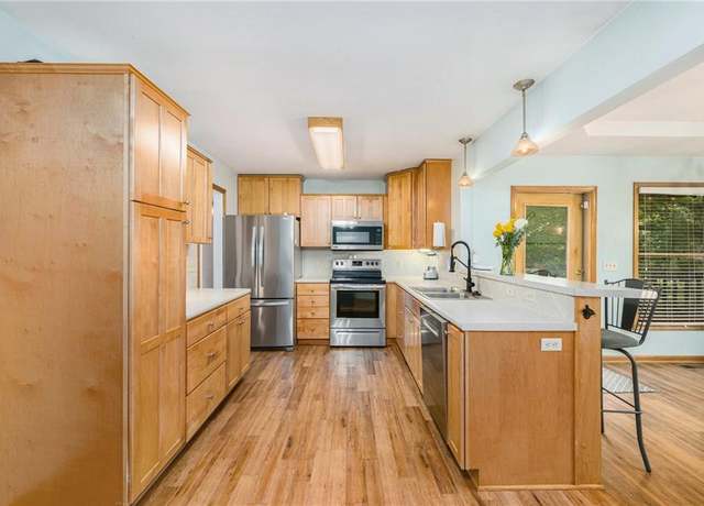 Property at 7608 N Serene Ave, Kansas City, MO 64152, 3 beds, 2.5 baths