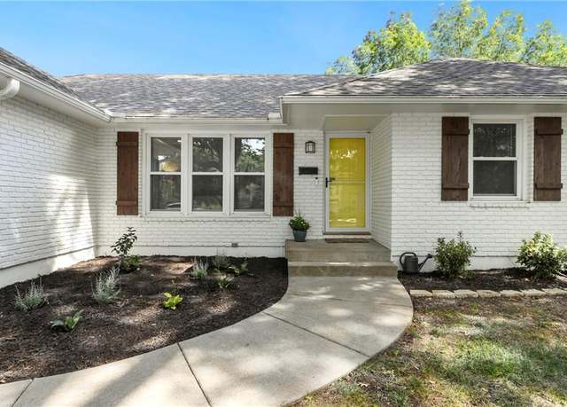 Property at 2223 S Leslie Ave, Independence, MO 64055, 4 beds, 2 baths