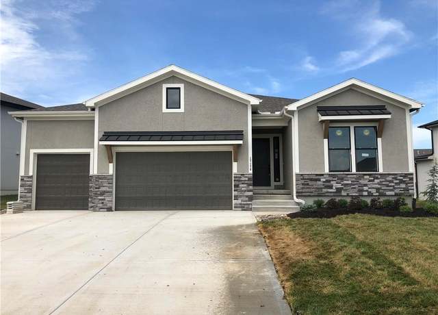 Property at 17178 S Heatherwood St, Olathe, KS 66062, 4 beds, 3.5 baths