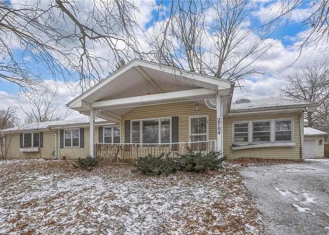 Property at 2704 S Maybrook Ave, Independence, MO 64057, 4 beds, 2.5 baths