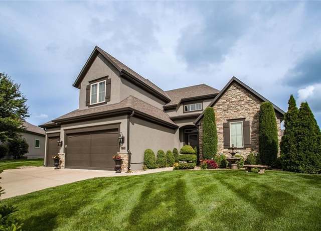 Property at 17224 Haskins St, Overland Park, KS 66062, 5 beds, 4.5 baths