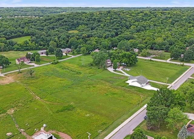 Property at 2100 Limit St, Leavenworth, KS 66048
