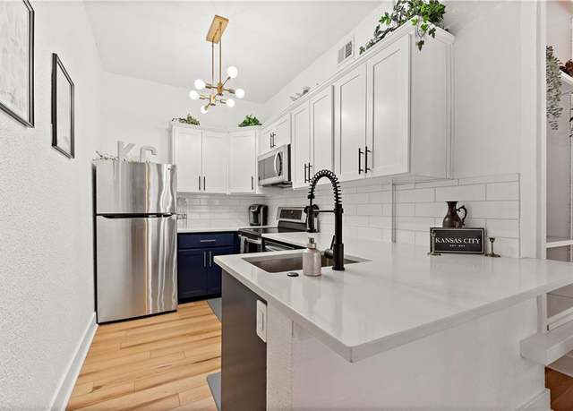 Property at 1111 W 46th St #28, Kansas City, MO 64112, 1 bed, 1 bath