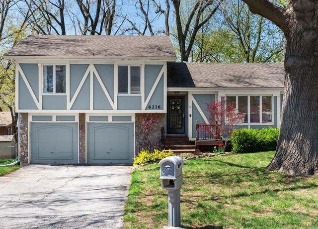 Property at 6216 Albervan St, Shawnee, KS 66216, 3 beds, 2.5 baths