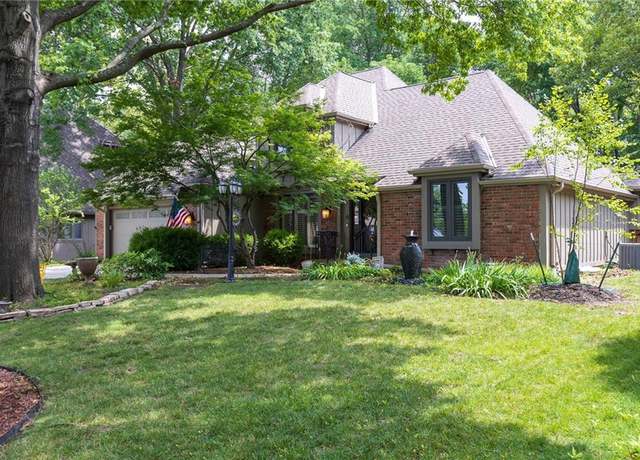 Property at 10201 W 121st St, Overland Park, KS 66213, 4 beds, 4 baths