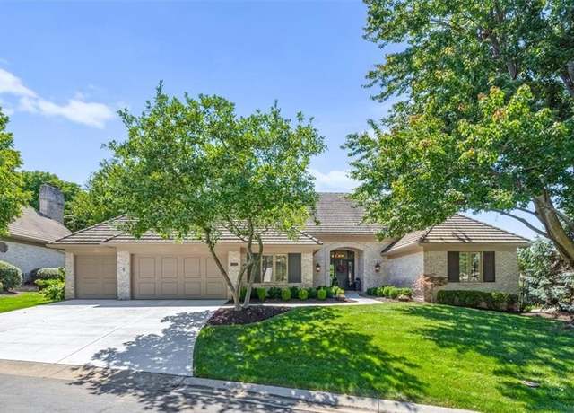 Property at 2149 W 114th Ter, Leawood, KS 66211, 4 beds, 3.5 baths