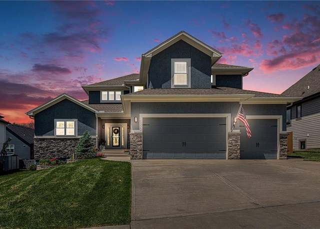 Property at 5320 N 101st Ter, Kansas City, KS 66109, 4 beds, 3.5 baths